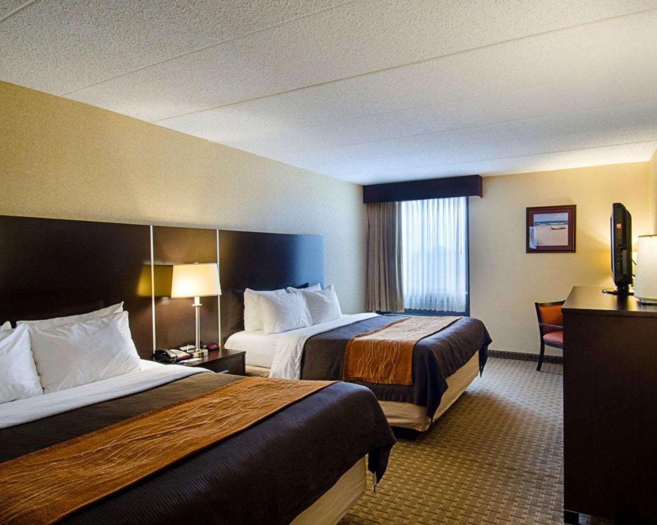 Holiday Inn Express - Fall River North Exteriér fotografie