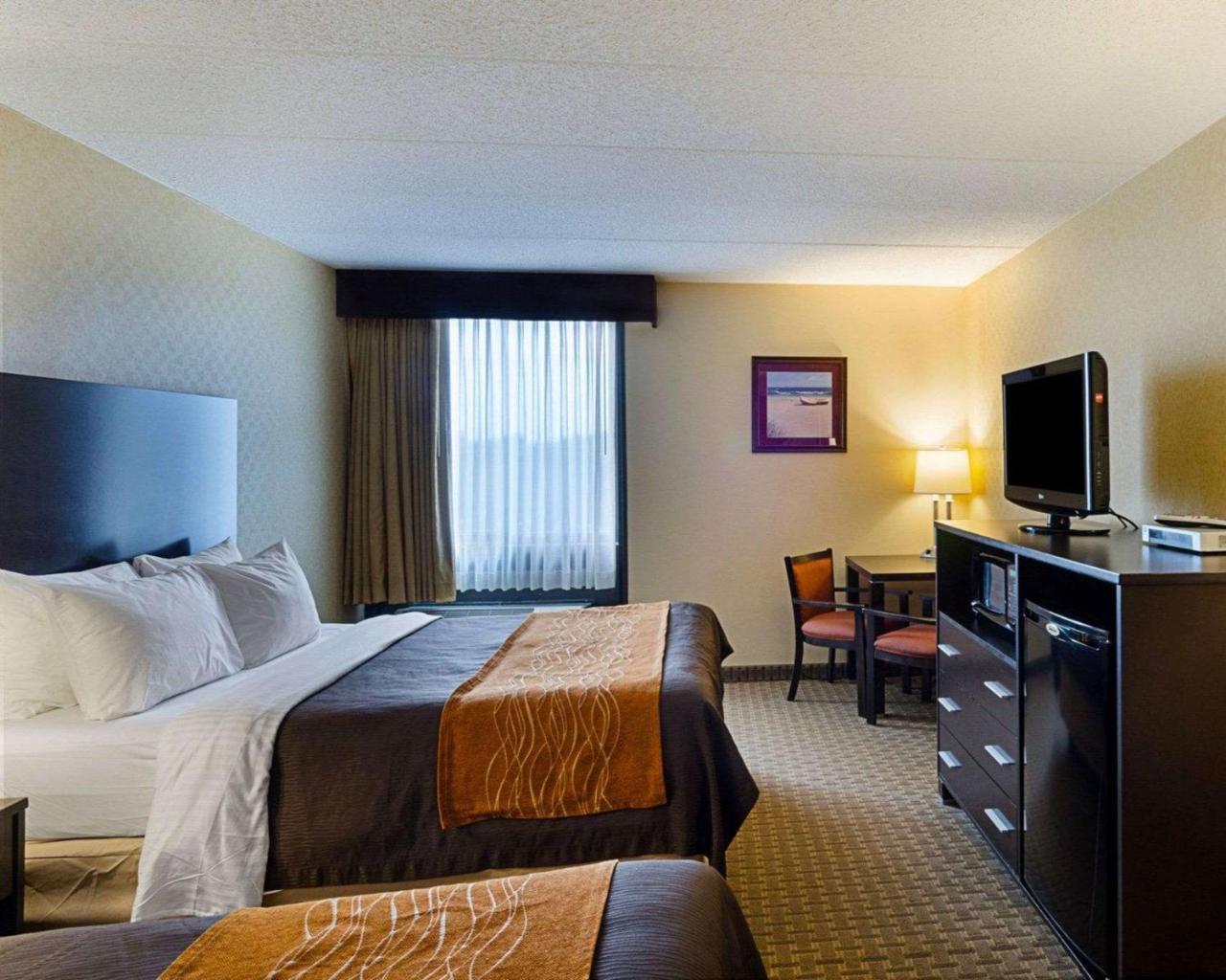 Holiday Inn Express - Fall River North Exteriér fotografie