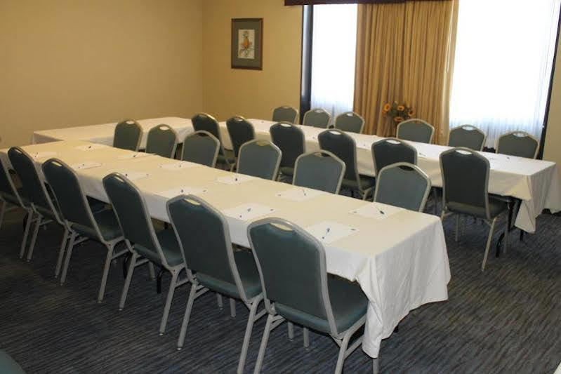 Holiday Inn Express - Fall River North Exteriér fotografie